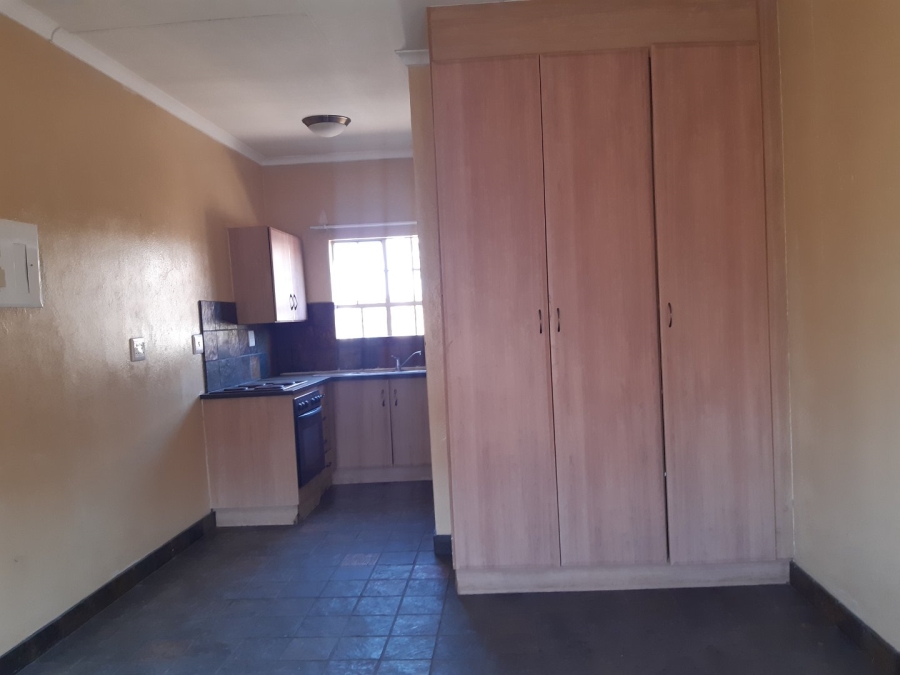 To Let 1 Bedroom Property for Rent in Dassie Rand North West